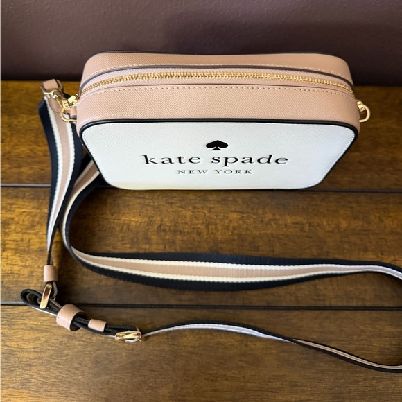 ✨NWOT - Kate Spade Oh Snap Colorblock Mini Camera Bag✨ - Picture 5 of 11